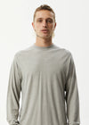 Essential Hemp Long Sleeve T-Shirt / Olive