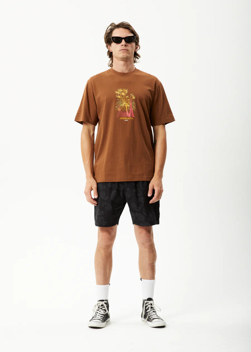 Gardener Retro Graphic T-shirt / Toffee