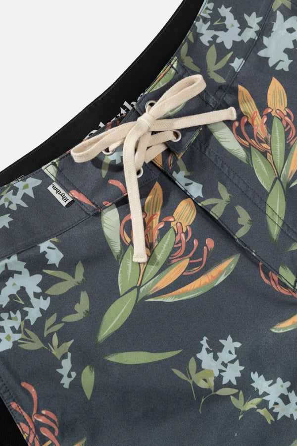 Botanical Trunk / Vintage Black