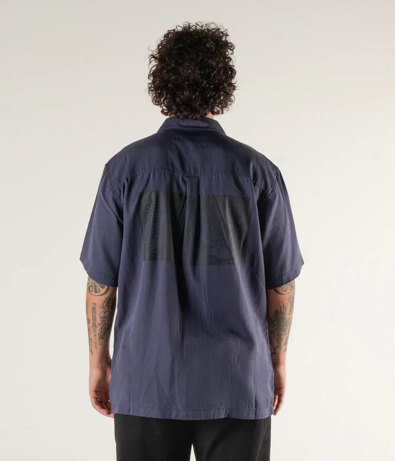 Vivian Broadcast SS Shirt / Navy