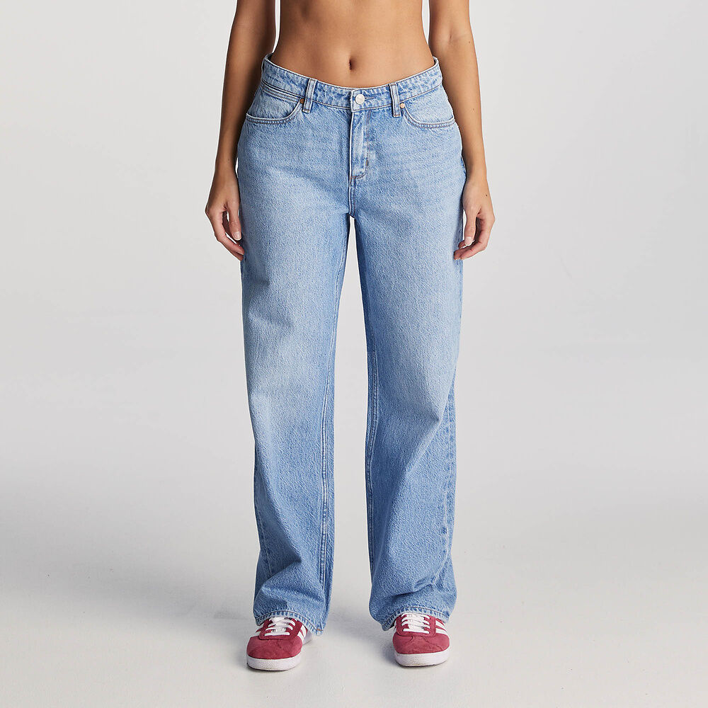 Mid Bella Baggy Jean / Suspicion