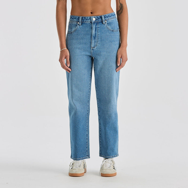 Hi Claudia Crop / Live Blue