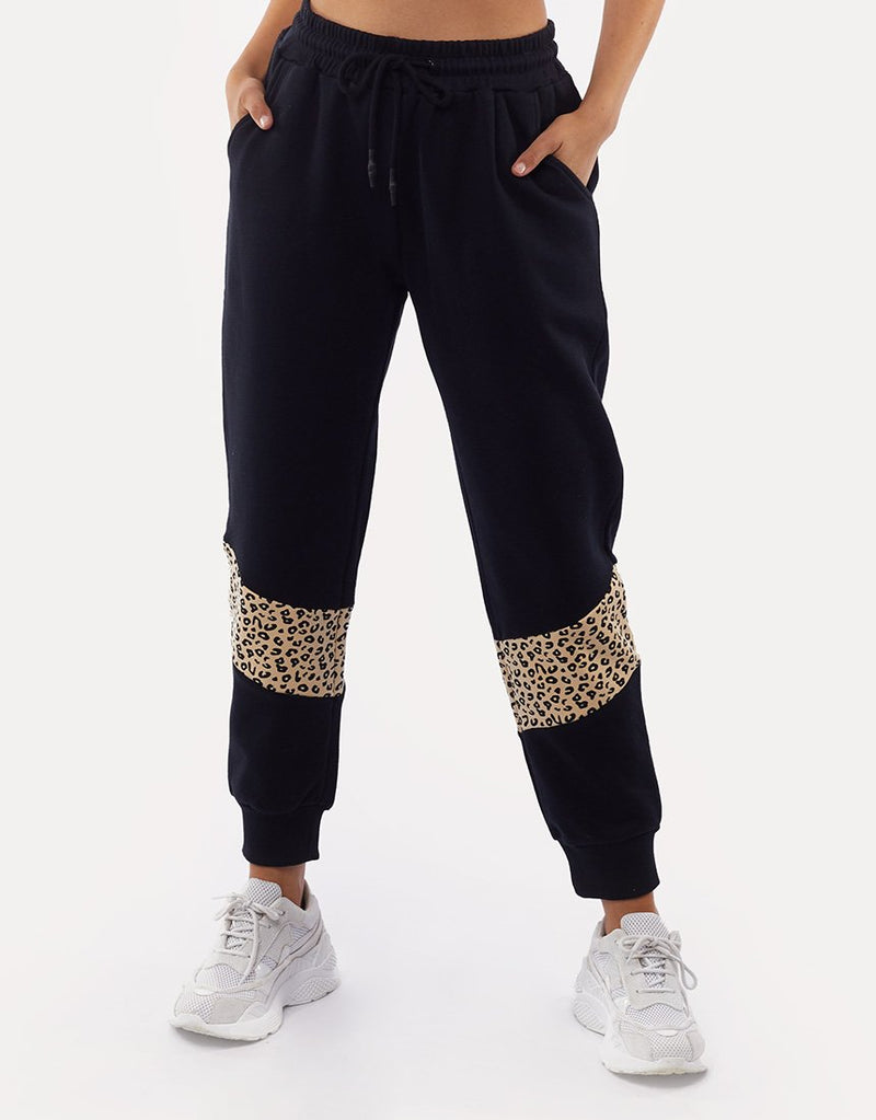 Distinct Panel Jogger Multi