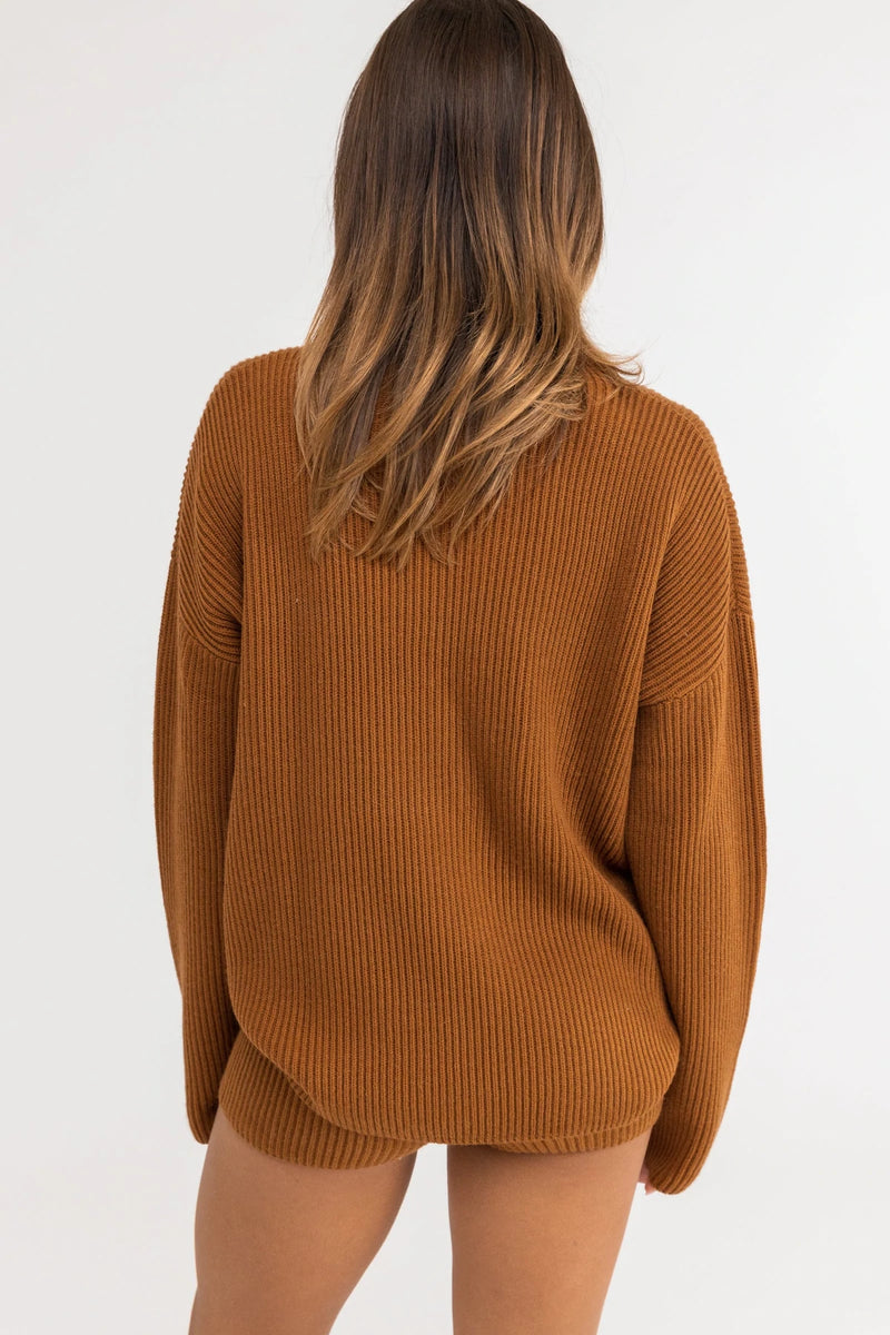 Classic Knit Jumper / Caramel