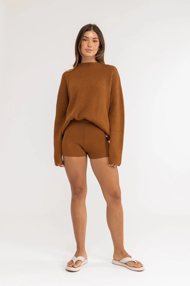 Classic Knit Jumper / Caramel