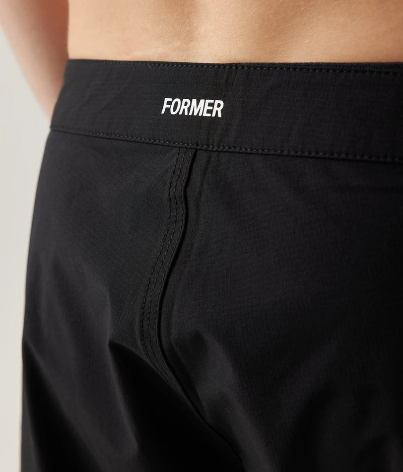 Dane 18.5 Trunk / Black